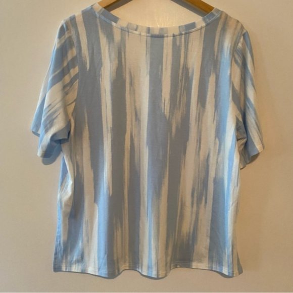 Athleta Blue and White V-Neck Tee - Picture 3 of 6